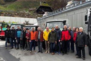 Unimog-Club und Schlepper-Freunde zur Werksbesichtigung bei Firma Rombach in Oberharmersbach